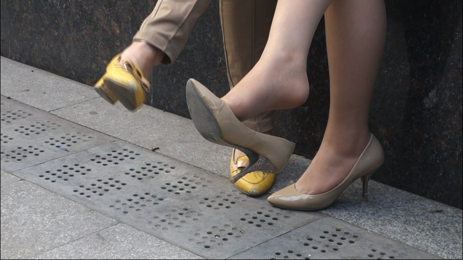 streetsnapdangl[00 00 47][20181130 000111 3]